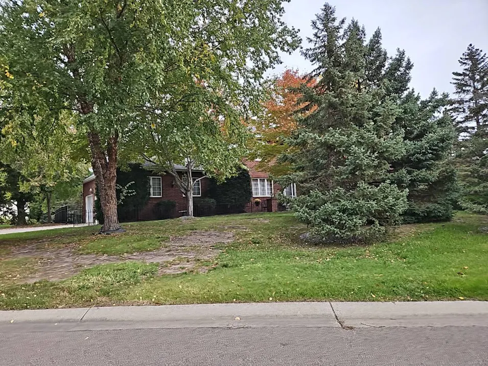 3400 Shadyview La N Plymouth, MN 55447, Hennepin County