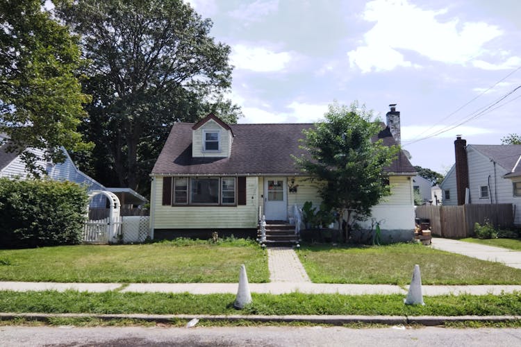 1300 Pembroke Street Uniondale, NY 11553, Nassau County