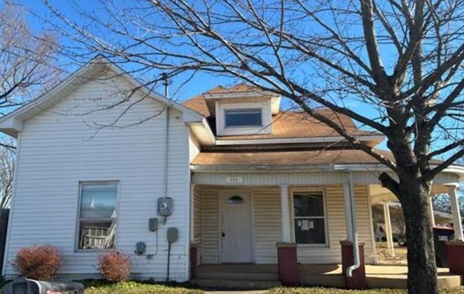 116 N Carter Ave Lincoln, AR 72744, Washington County