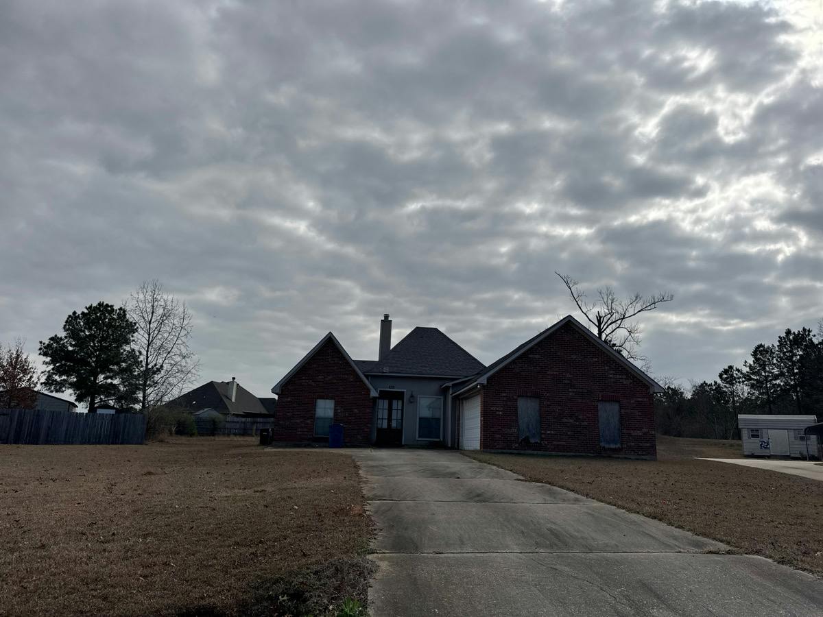 Birdie Ln, Shreveport, LA 71107