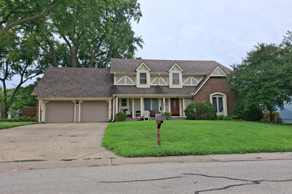 12305 W 74th Terrace Shawnee, KS 66216, Johnson County