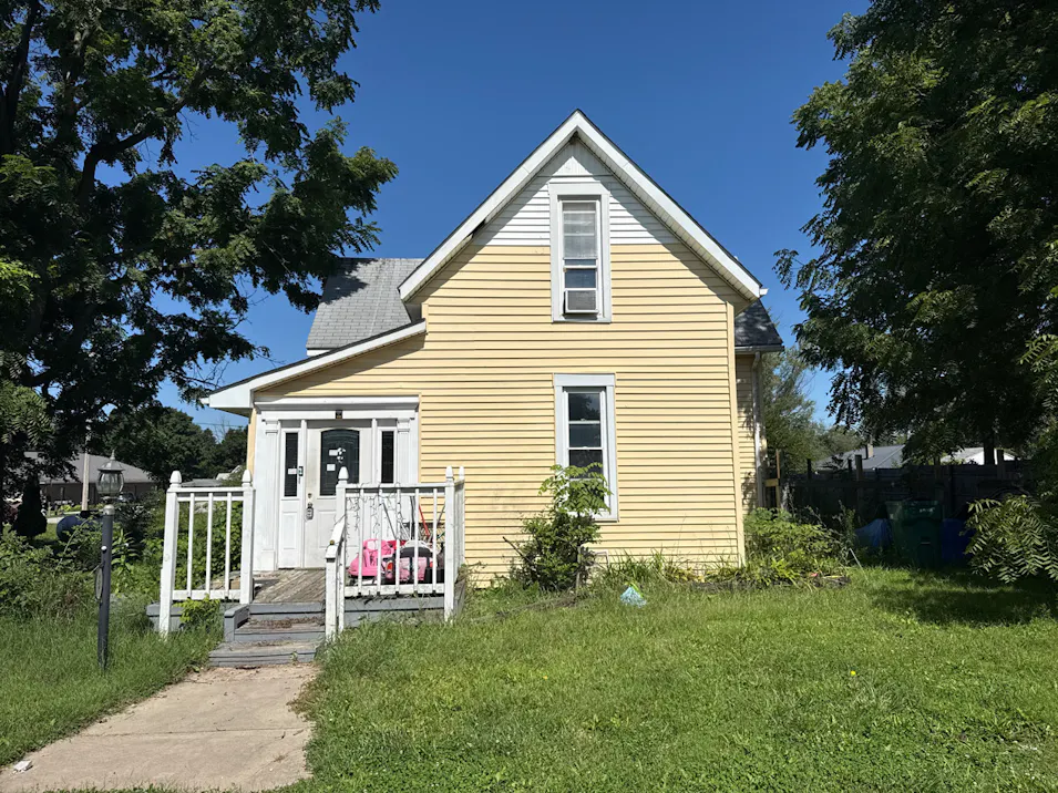 104 W Park St Colfax, IN 46035-9102, Clinton County