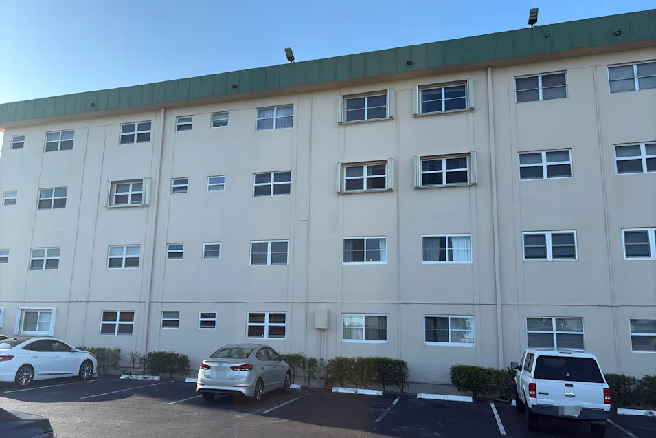 802 SE 7th Street 404 Deerfield Beach, FL 33441, Broward County