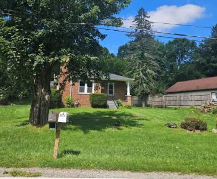 2206 Myersville Rd, Akron, OH, 44312, USA