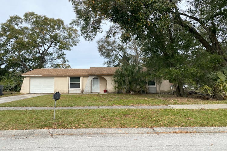 3622 Tamarix Dr Tampa, FL 33619, Hillsborough County