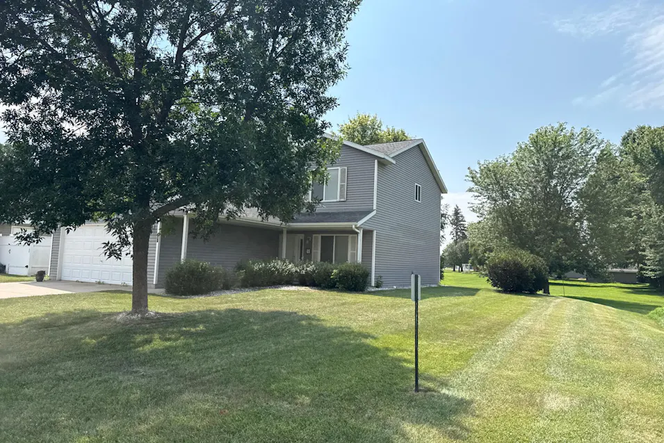 510 Elk Ave Eden Valley, MN 55329, Meeker County