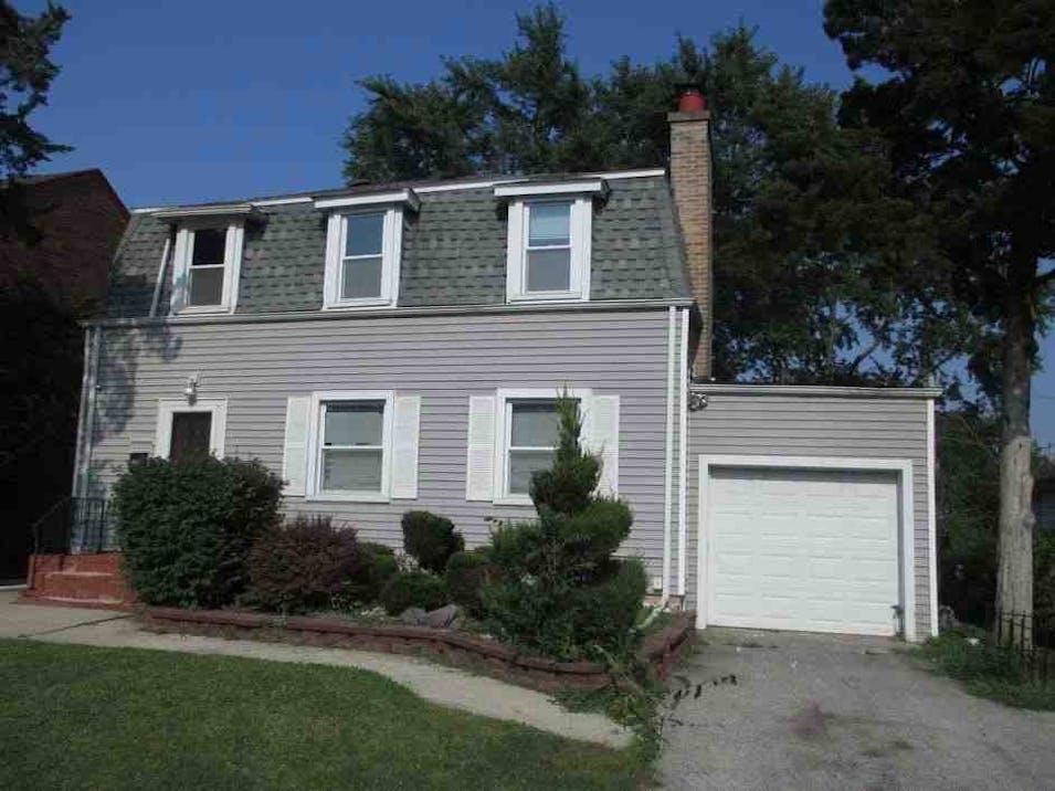 17121 Longfellow Ave Hazel Crest, IL 60429, Cook County