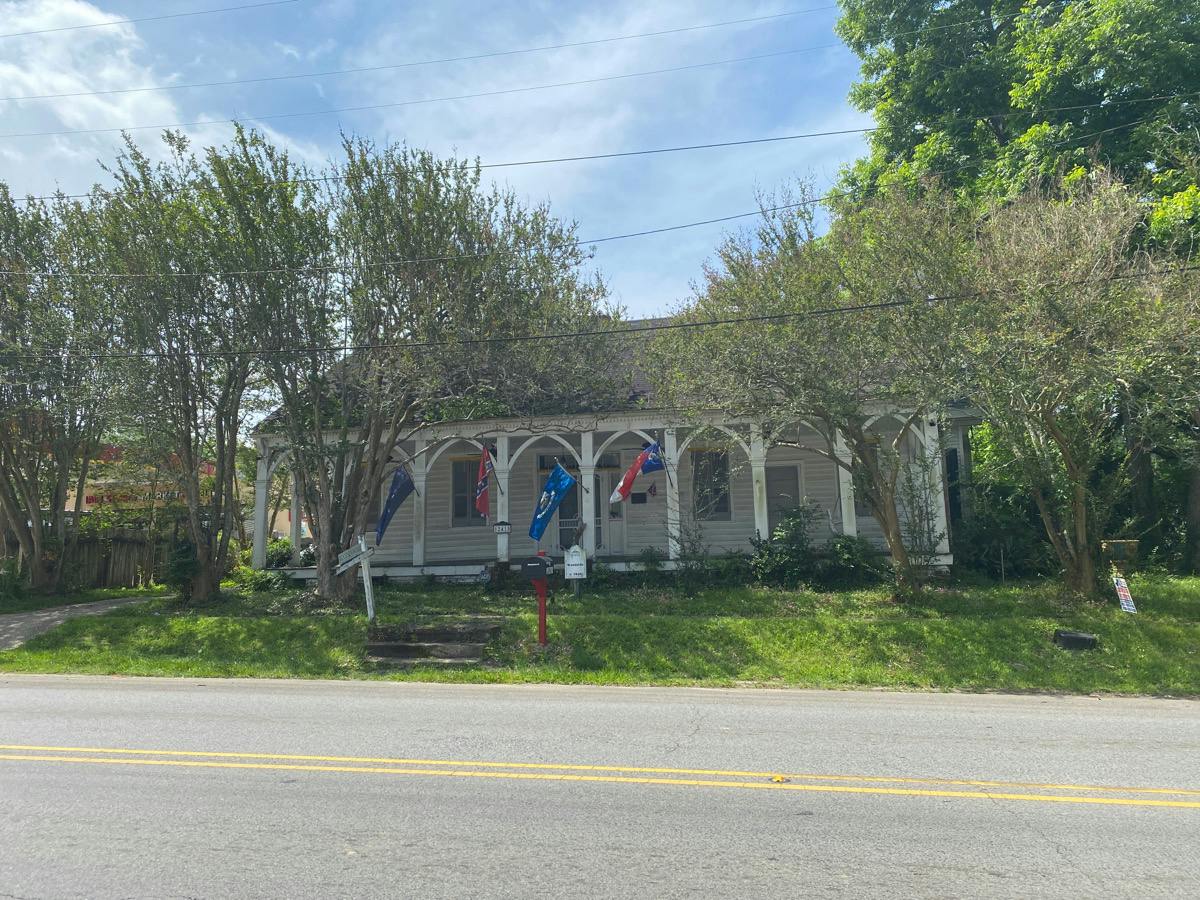 Saint Helena St, Clinton, LA 70722
