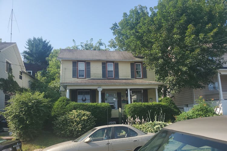 214 South St Butler, PA 16001, Butler County