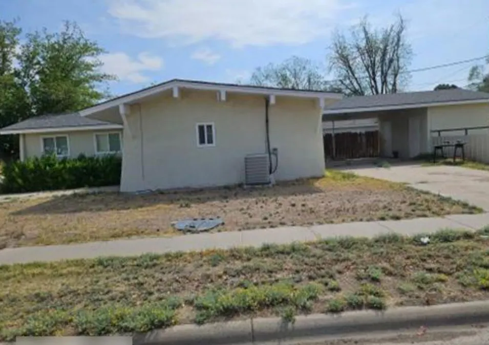 500 Hermosa Dr. Roswell, NM 88201, Chaves County