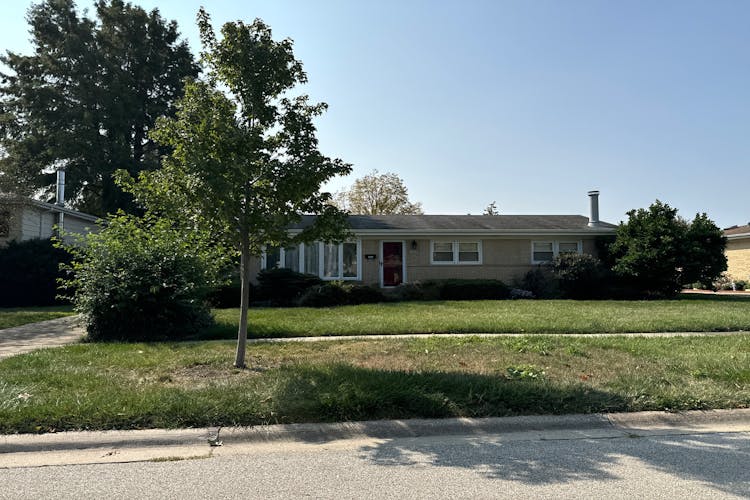 1709 W Martin Lane Mount Prospect, IL 60056, Cook County