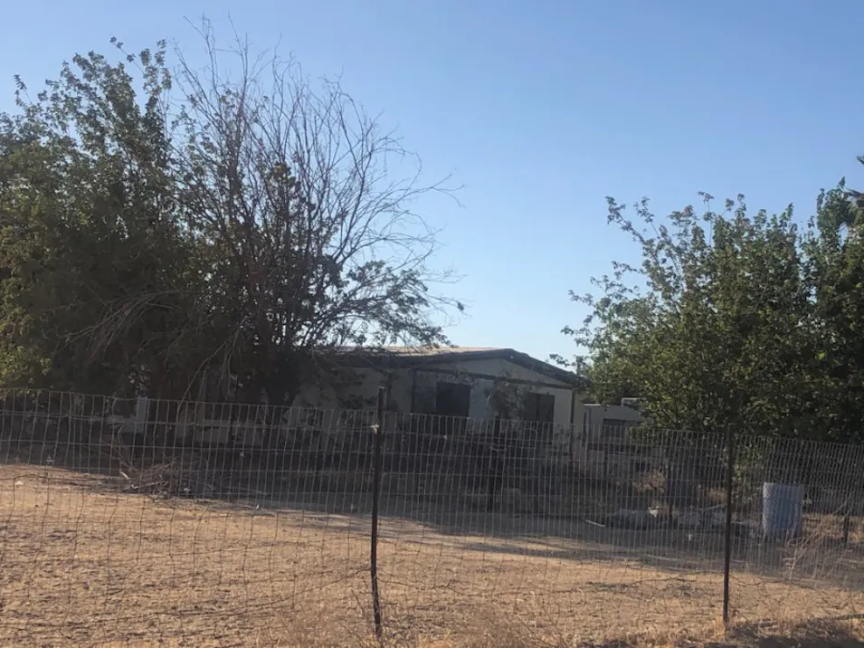 9058 Hermosa Rd Bakersfield, CA 93307, Kern County