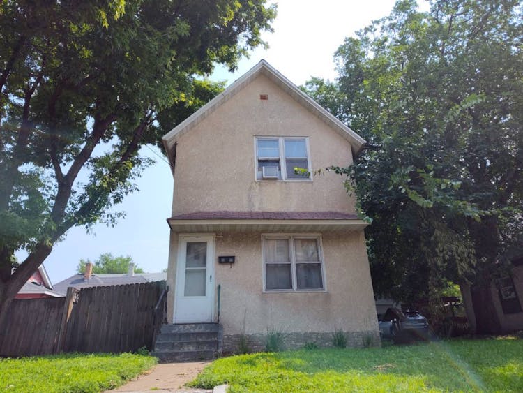 1823 University Av Minneapolis, MN 55418, Hennepin County