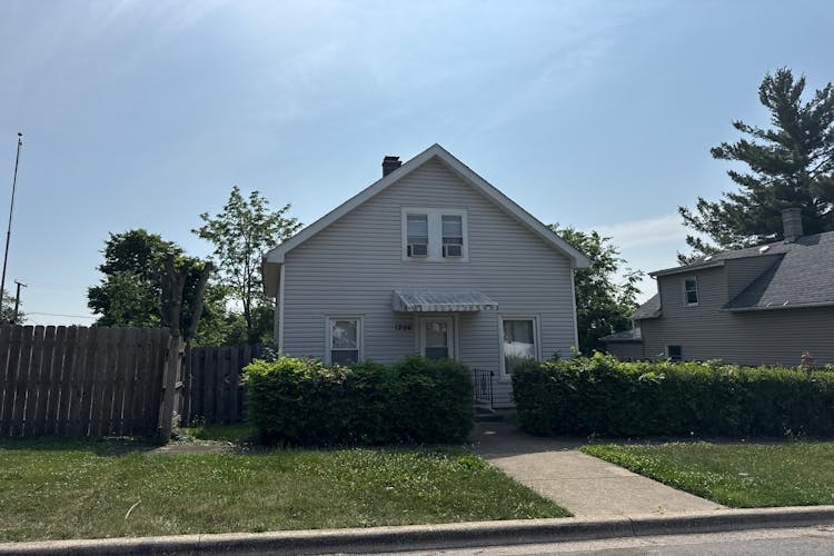 1206 Elizabeth St Joliet, IL 60435, Will County