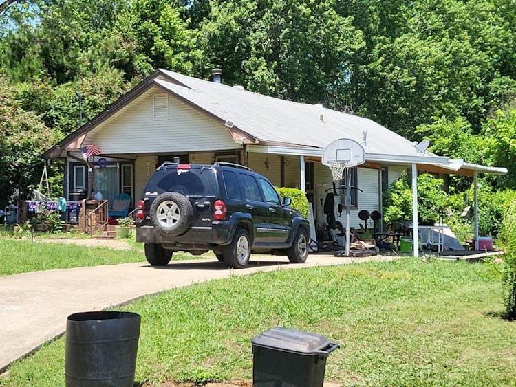 301 E North Street Lincoln, AR 72744, Washington County