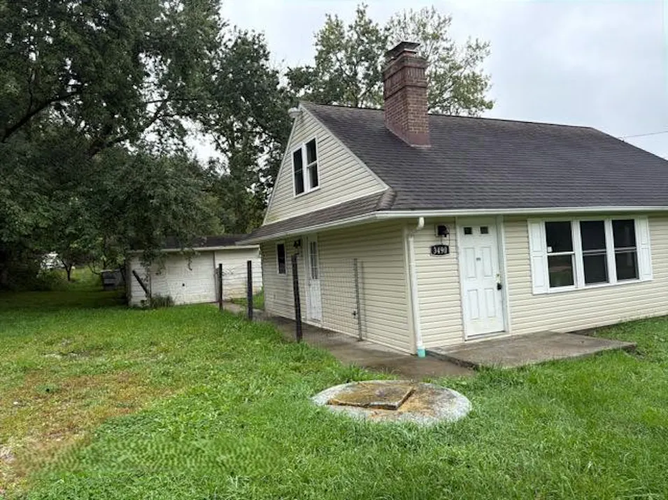 3490 State Route 303 Mantua, OH 44255, Portage County