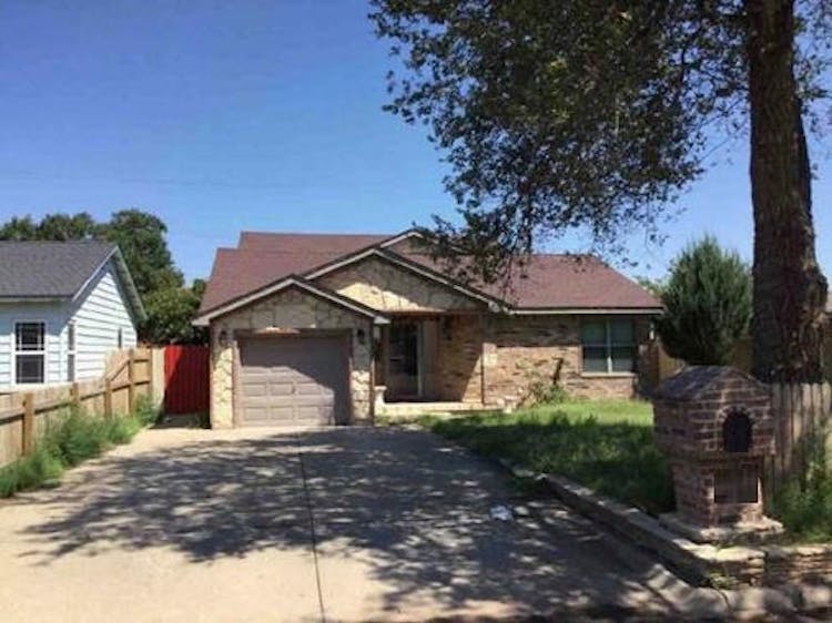 2219 Rule St Amarillo, TX 79107, Potter County
