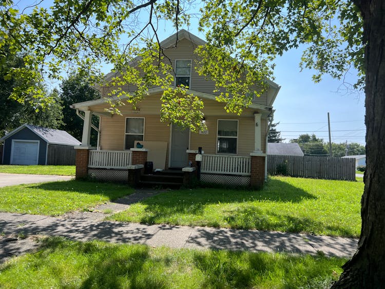 402 N Hamilton St Lincoln, IL 62656, Logan County