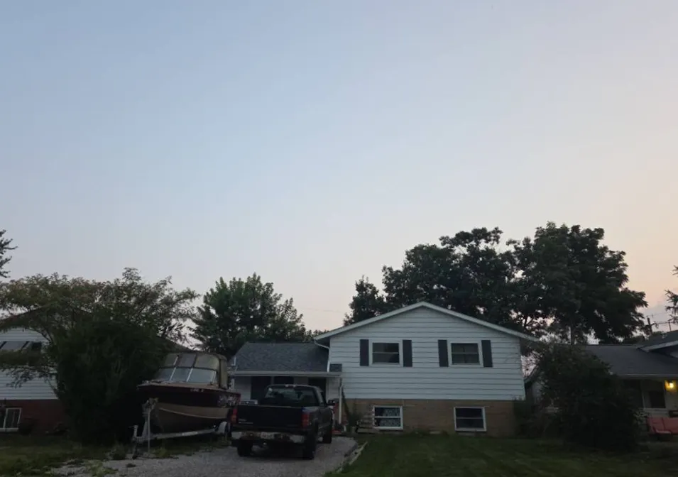 4219 Holl Rd Sheffield Lake, OH 44054, Lorain County