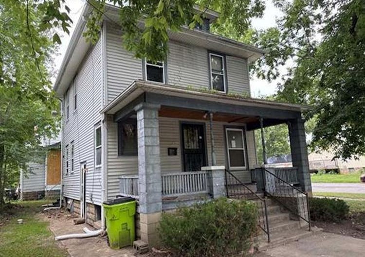 1121 NE Monroe St Peoria, IL 61603, Peoria County