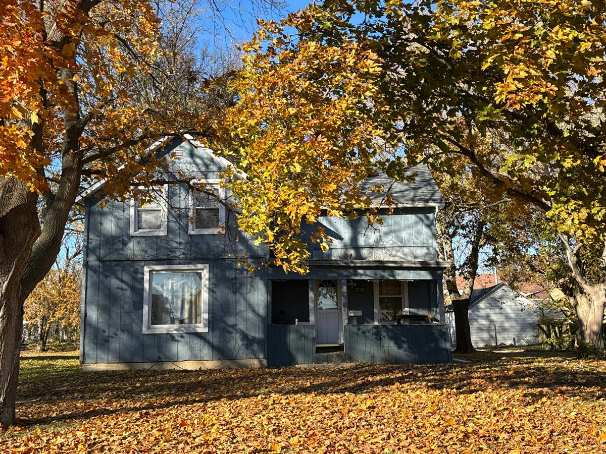 1st St, El Paso, IL 61738