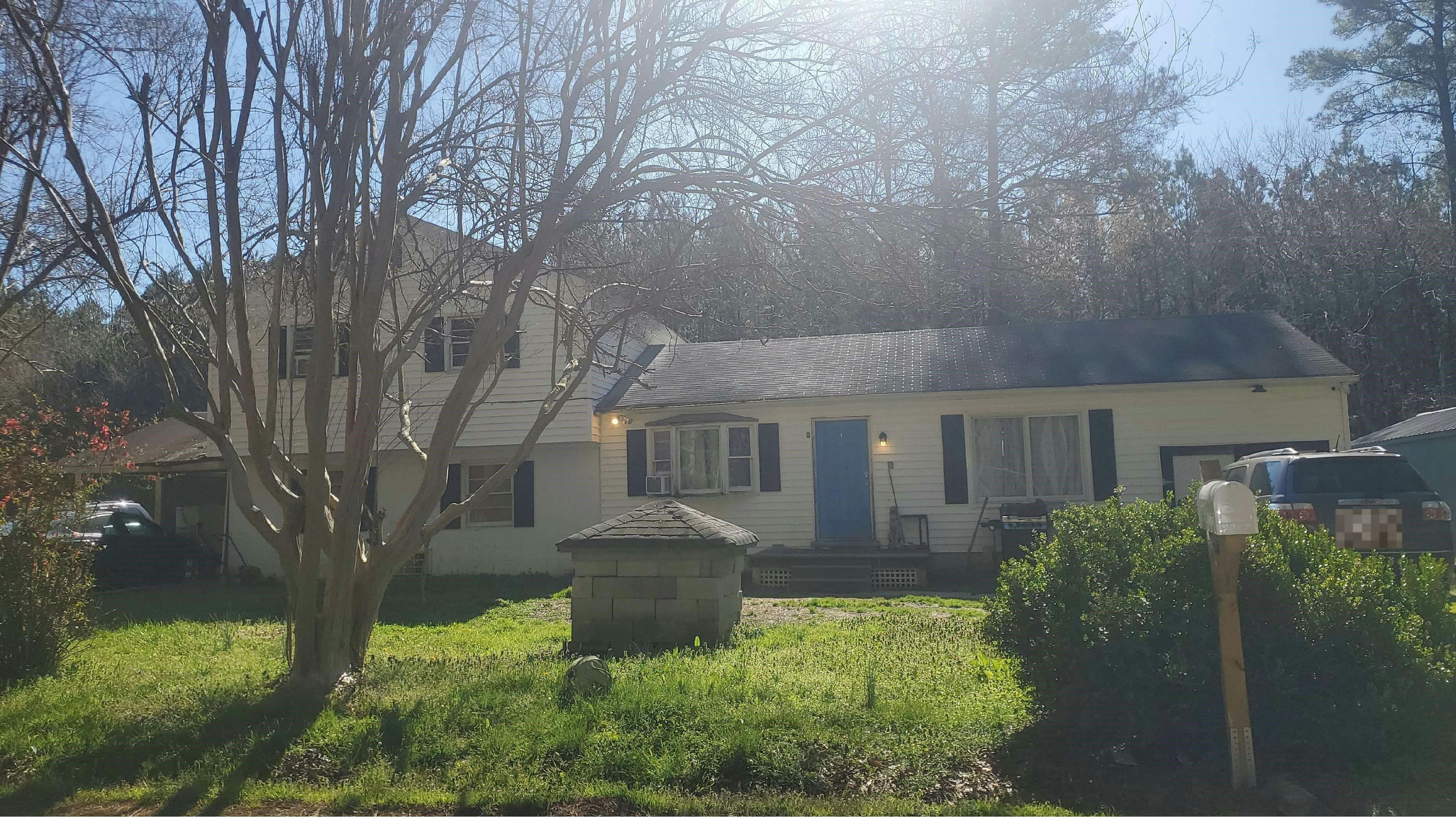Coachpoint Rd, Hartfield, VA 23071