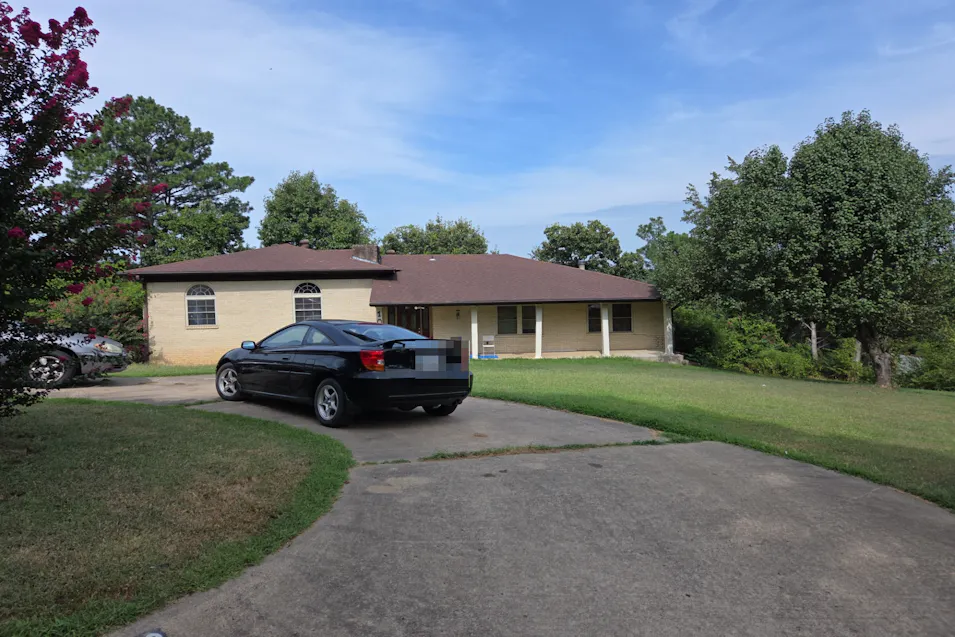 1003 N 8th St Van Buren, AR 72956, Crawford County