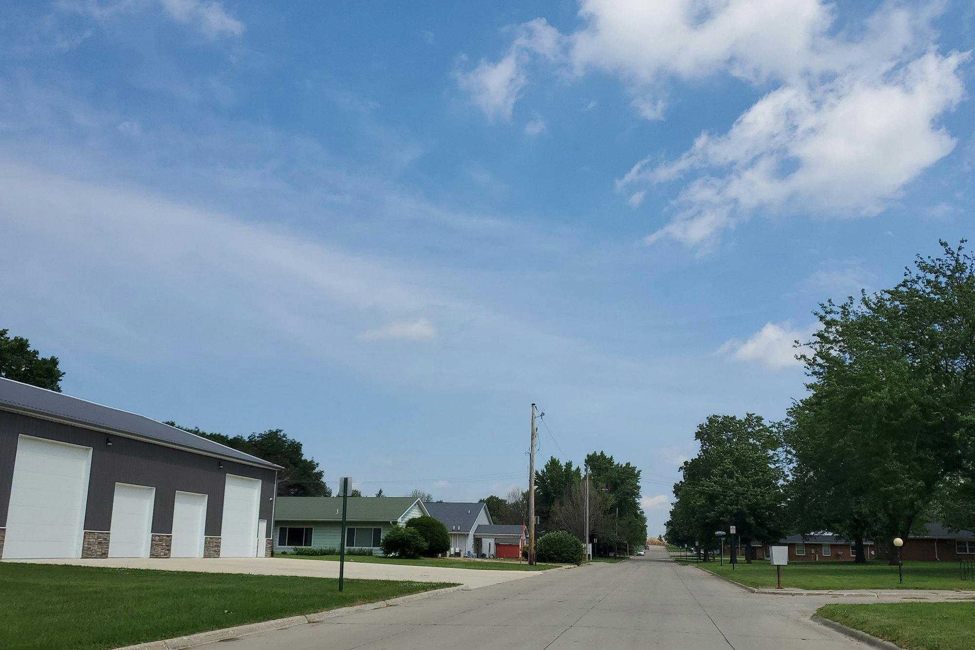 Wilhelm St, Conrad, IA 50621