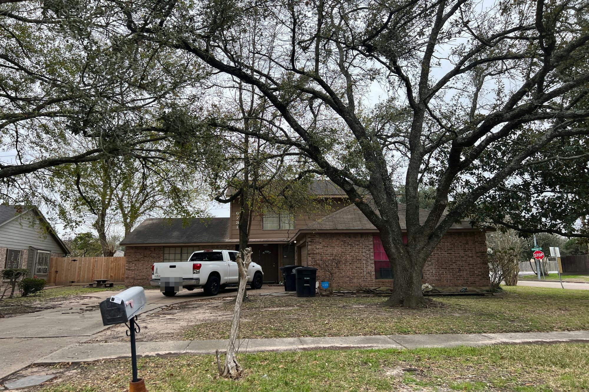 Inwood West Dr, Houston, TX 77088