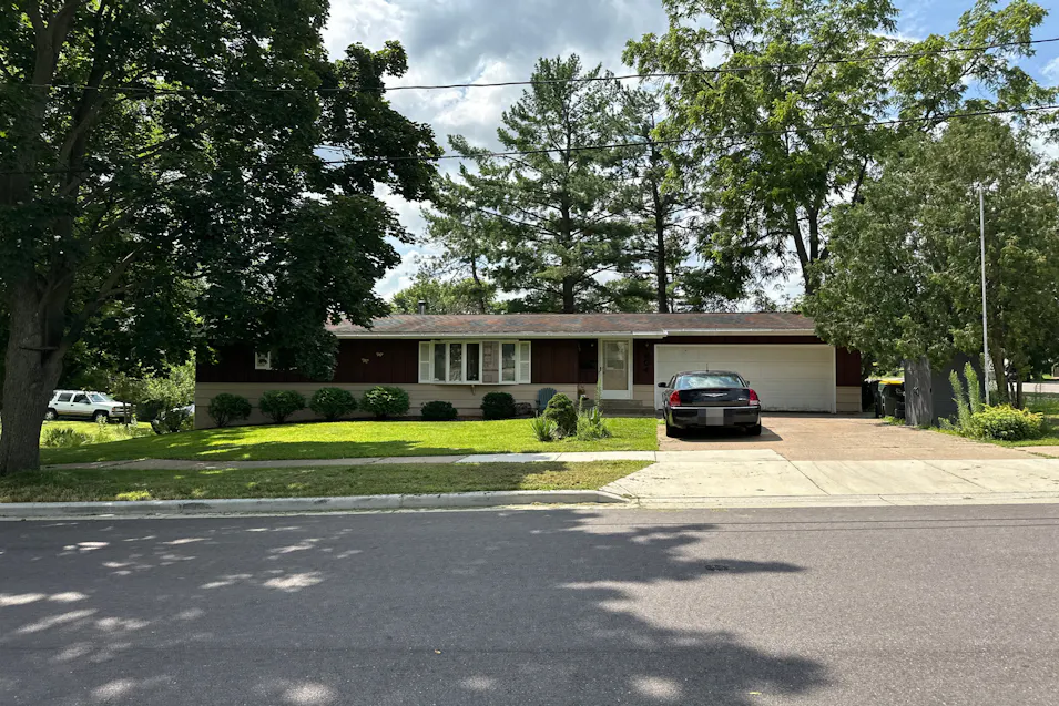 604 6th St Reedsburg, WI 53959, Sauk County