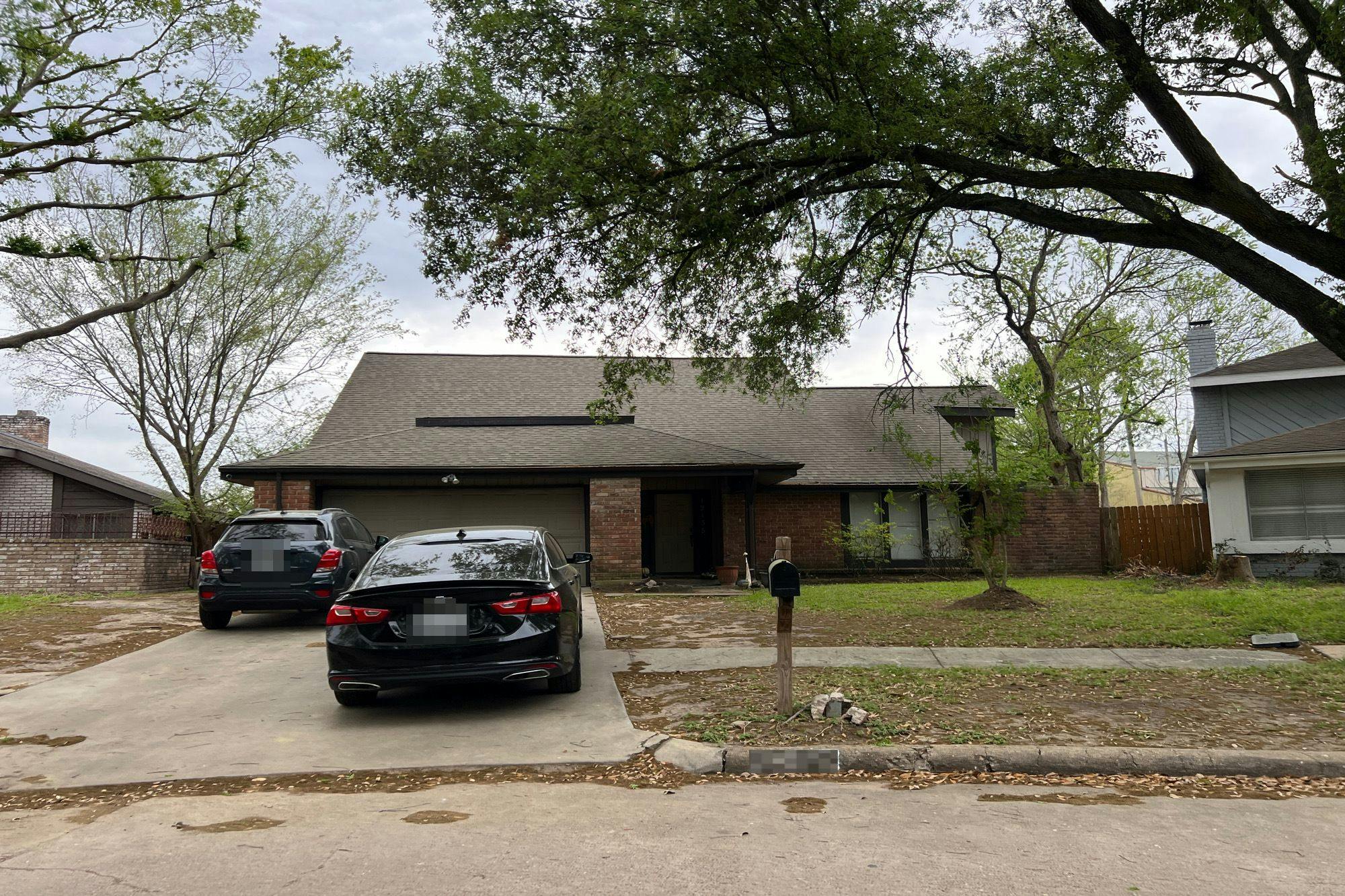 Braesridge Dr, Houston, TX 77071