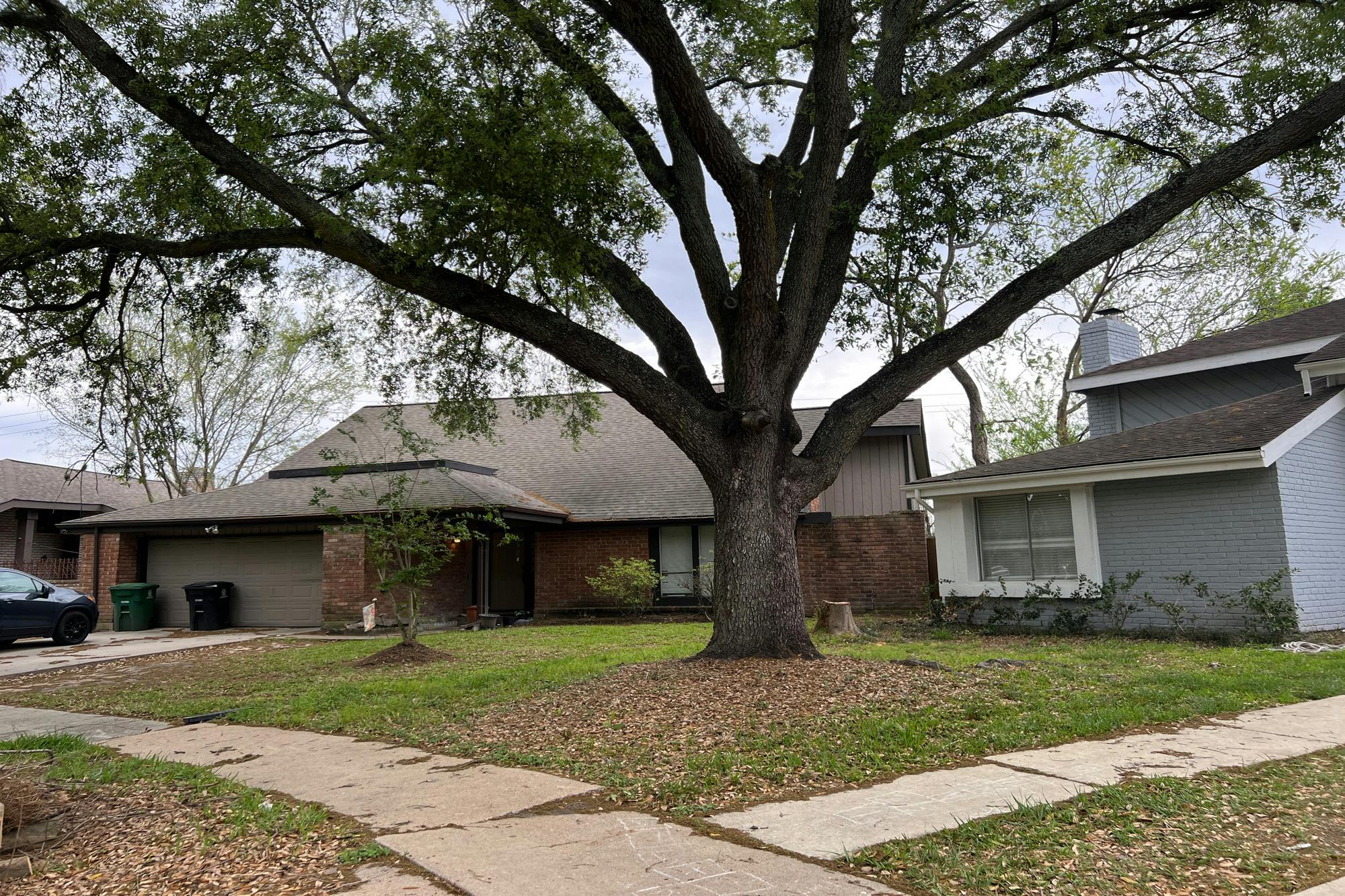 Braesridge Dr, Houston, TX 77071 #1