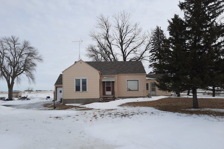 1304 130th Ave Welcome, MN 56181, Martin County