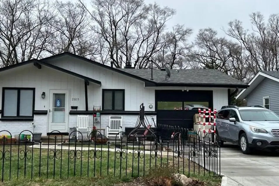 2815 S 36th St Omaha, NE 68105, Douglas County