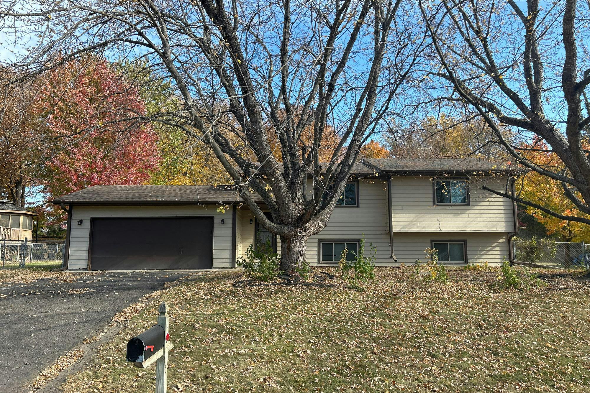 Autumn Oaks Dr, Rockford, MN 55373