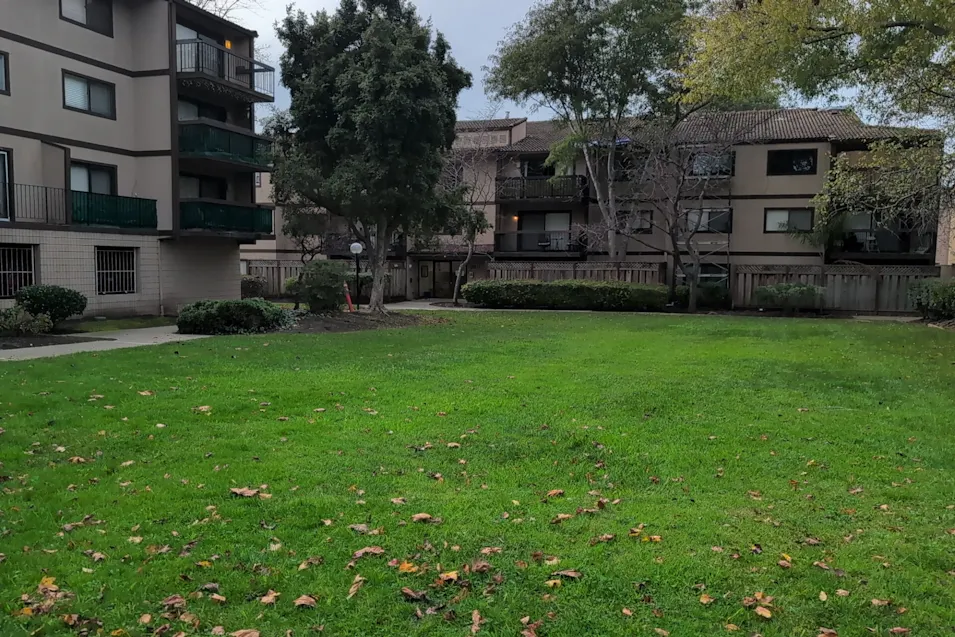 2011 Market Ave Apt 318 San Pablo, CA 94806, Contra Costa County