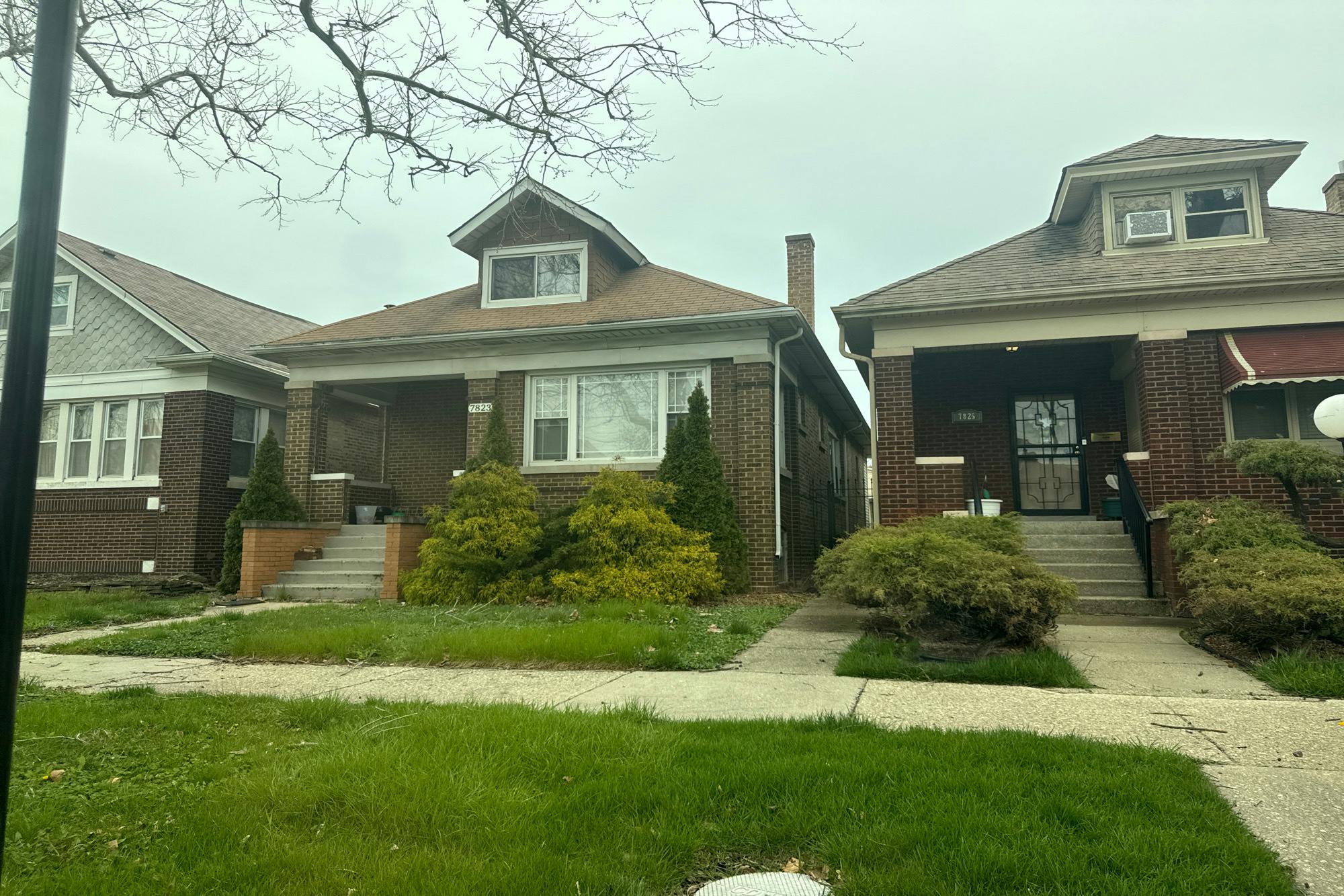 Clyde Ave, Chicago, IL 60649 #1