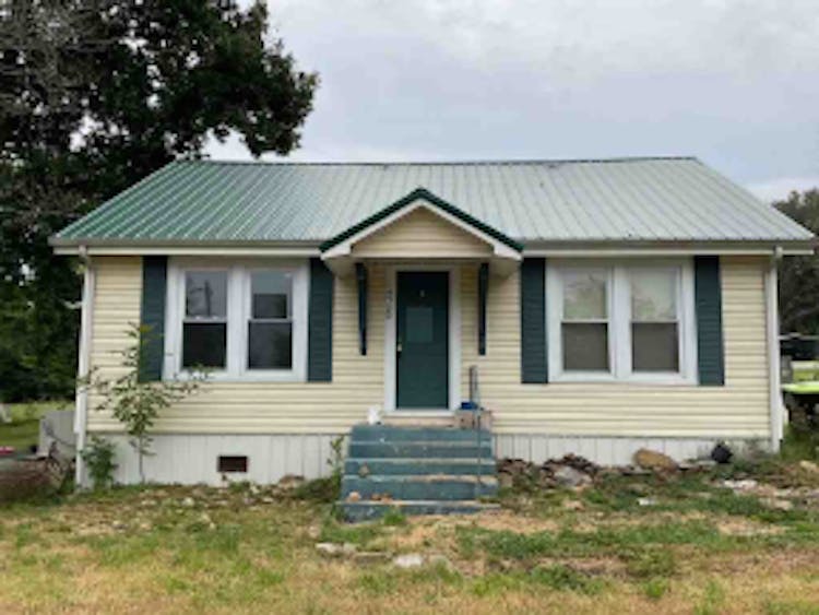 4360 Greenville Road Hopkinsville, KY 42240, Christian County