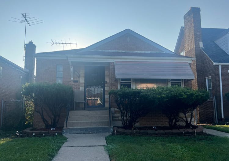 10317 South Prairie Avenue Chicago, IL 60628, Cook County