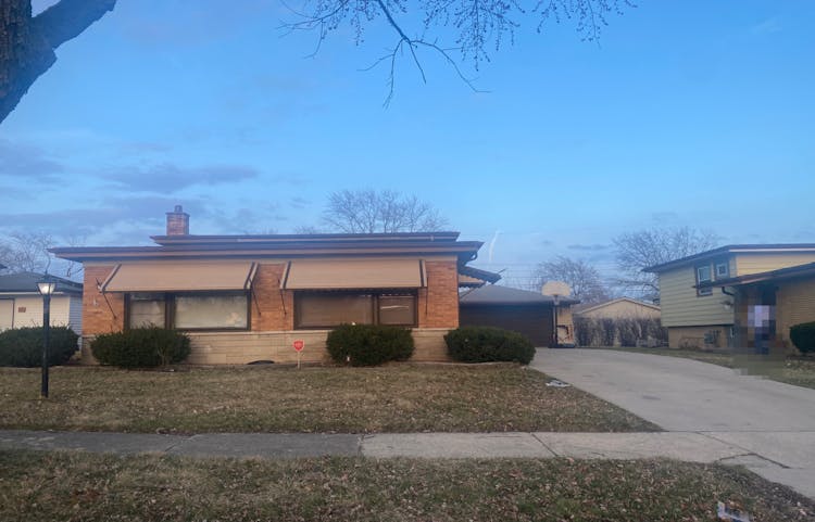 251 S Mayfair Pl Chicago Heights, IL 60411, Cook County