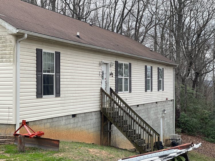 47 Red Valley Road Penrose, NC 28766, Transylvania County