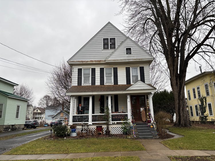 10 Chestnut Street Auburn, NY 13021, Cayuga County