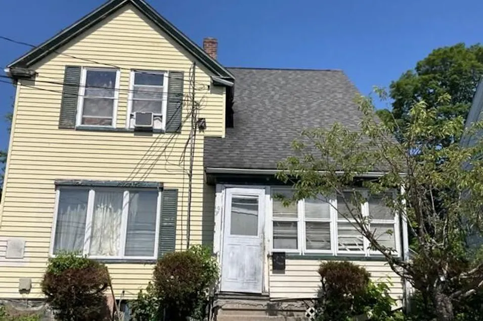 49 Clifford Street Hyde Park (Boston), MA 02136, Suffolk County