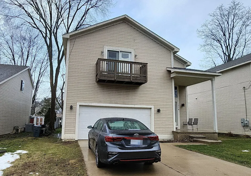 1776 Sylvan Glen Keego Harbor, MI 48320, Oakland County