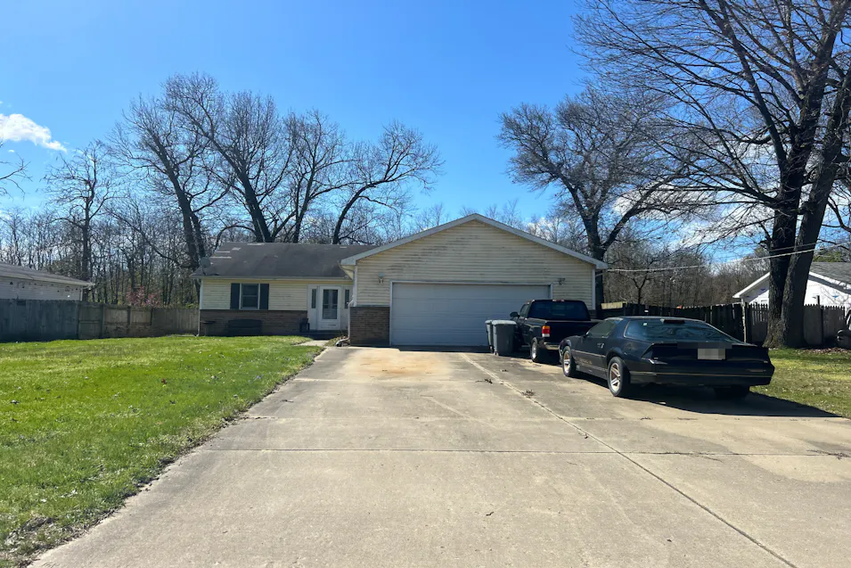 725 E Rose Lane Godley, IL 60407, Will County