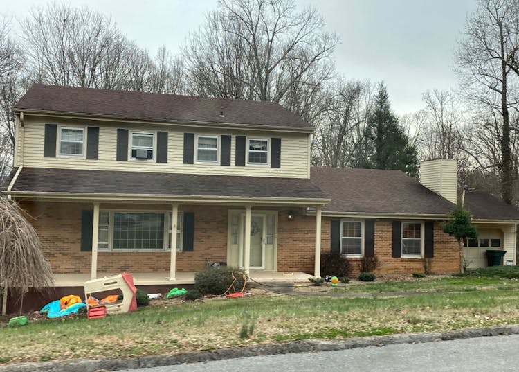 1700 Brentwood Dr, Greeneville, TN, 37743, USA