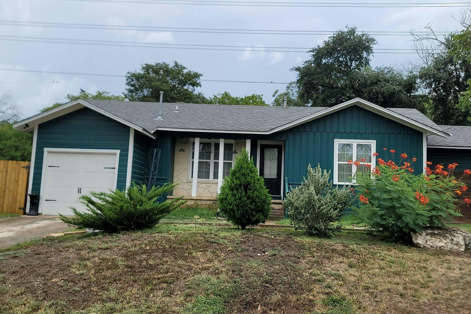 211 COLTON Dr