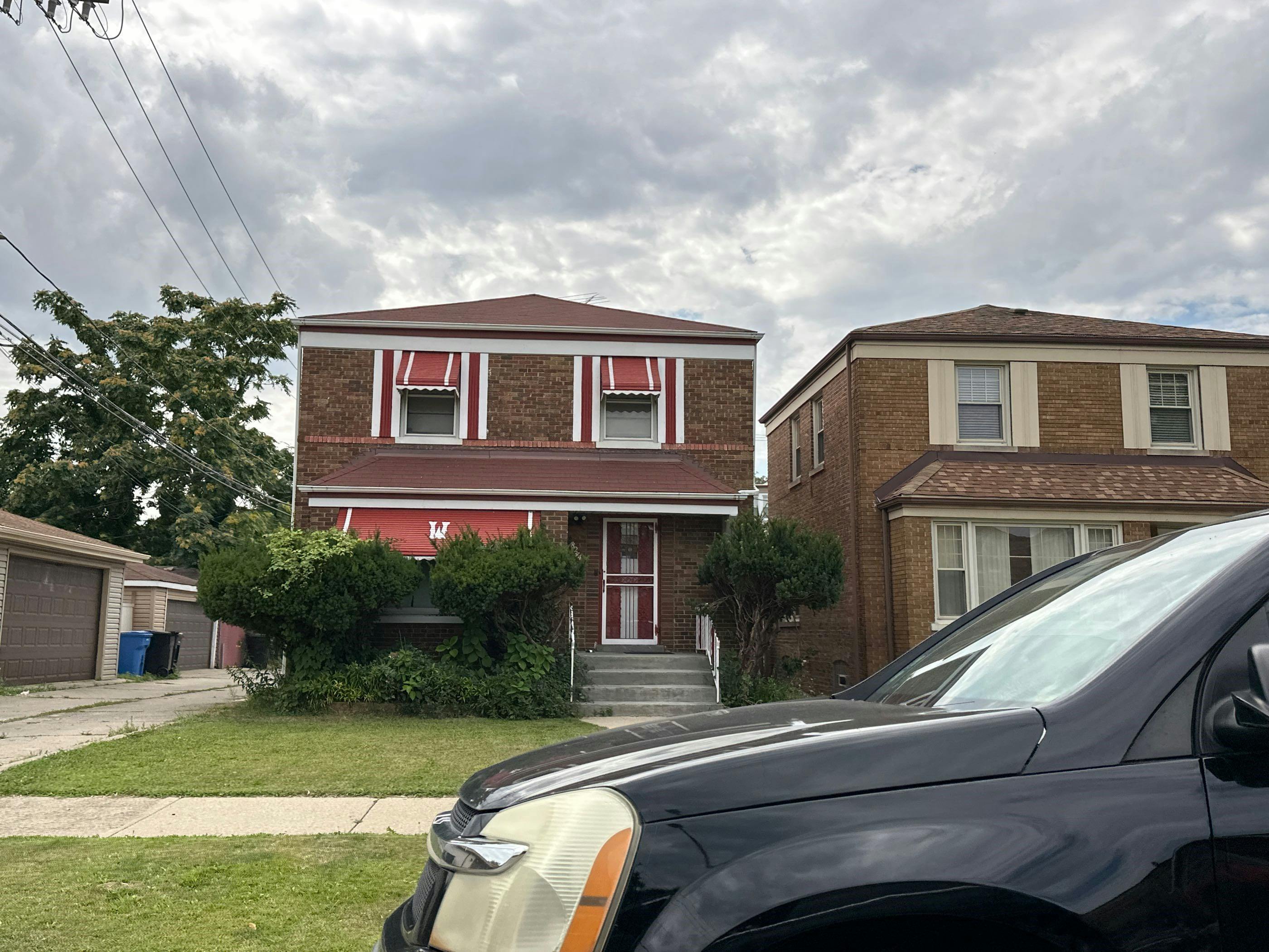 Kingston Ave, Chicago, IL 60617 #1