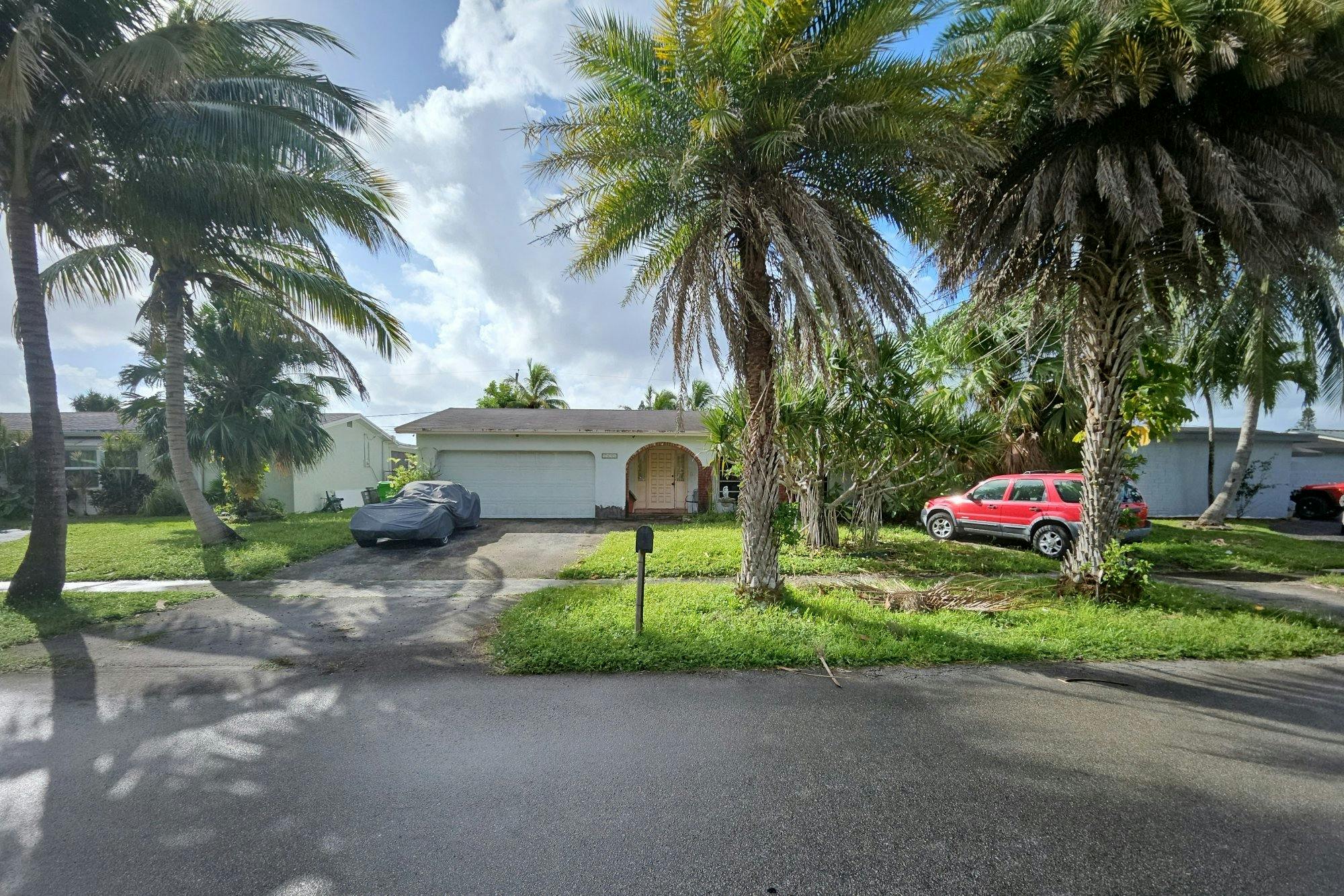 20th Pl, Sunrise, FL 33322
