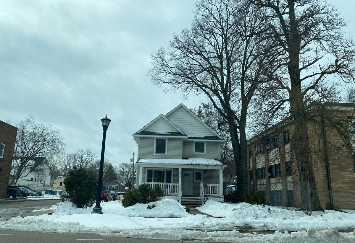 Glenwood Ave, Minneapolis, MN 55405 #1
